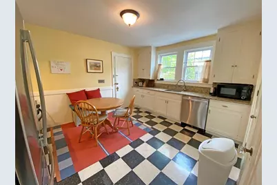 331-333 Lowell Ave #331, Newton, MA 02460 - Photo 7