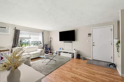 32 Bradford St, Concord, MA 01742 - Photo 5