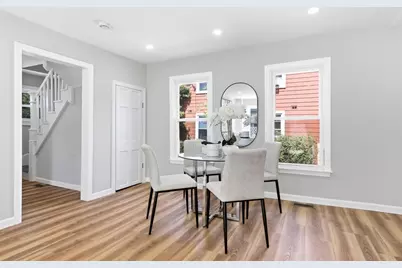 37 Campaw St, Lowell, MA 01850 - Photo 11