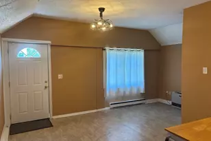 573 Northampton Rd, Holyoke, MA 01040 - Photo 5