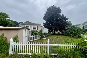 20 Madeline St, Wareham, MA 02538 - Photo 5
