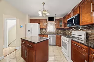 7 Hopewell Rd, Boston, MA 02136 - Photo 3