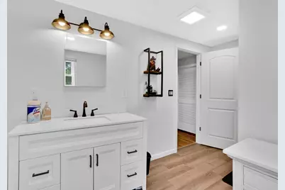 17 Day Ave, East Longmeadow, MA 01028 - Photo 19