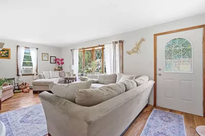 17 Day Ave, East Longmeadow, MA 01028 - Photo 5