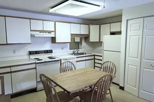 41 W Summit St, South Hadley, MA 01075 - Photo 9
