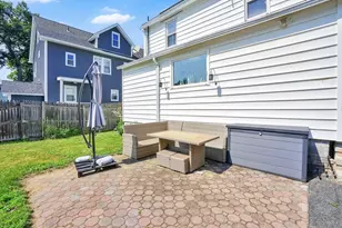 122 Shawmut St, Springfield, MA 01108 - Photo 41