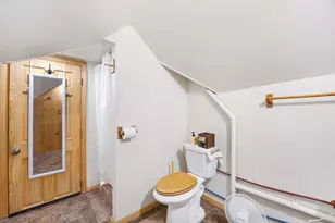 26 Thompson St, East Longmeadow, MA 01028 - Photo 17