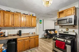 25 Beech St, Fitchburg, MA 01420 - Photo 9