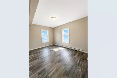 182 Chicopee St, Chicopee, MA 01013 - Photo 11