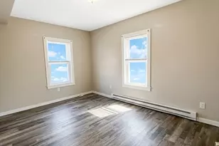 182 Chicopee St, Chicopee, MA 01013 - Photo 11