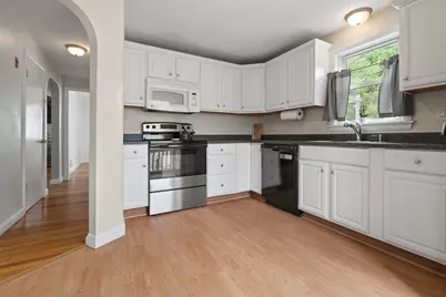 92 Laurie Ave, Boston, MA 02132 - Photo 5
