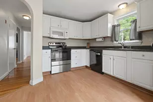 92 Laurie Ave, Boston, MA 02132 - Photo 5