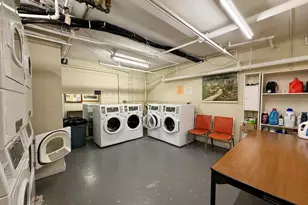 186 Commonwealth, Boston, MA 02116 - Photo 9
