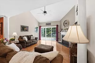 877 Auburnville Way, Whitman, MA 02382 - Photo 13