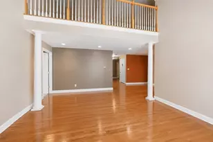 877 Auburnville Way, Whitman, MA 02382 - Photo 9