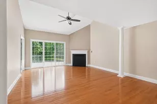 877 Auburnville Way, Whitman, MA 02382 - Photo 5