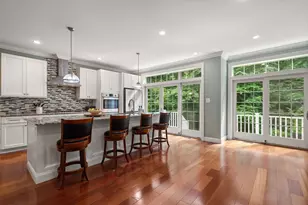 24 Wayside Inn Rd, Framingham, MA 01701 - Photo 9