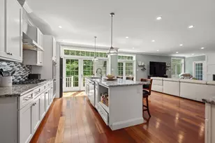 24 Wayside Inn Rd, Framingham, MA 01701 - Photo 9