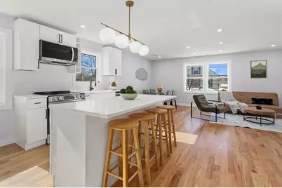 322-324 Pearl St #2, Malden, MA 02148 - Photo 3