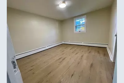 8 Laurier Ave, Attleboro, MA 02703 - Photo 7