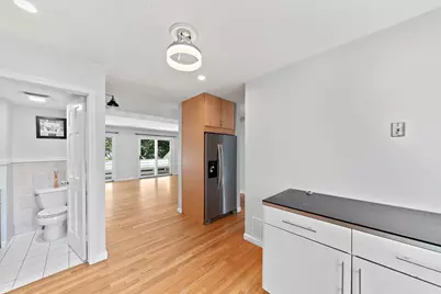 52 River St #52, Newton, MA 02465 - Photo 5
