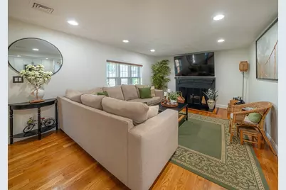 109 Eustis St, Revere, MA 02151 - Photo 5