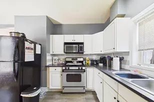 58 Tuttle St, Fall River, MA 02724 - Photo 15