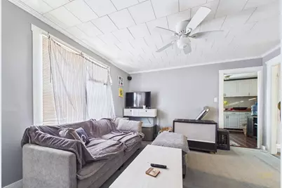 58 Tuttle St, Fall River, MA 02724 - Photo 31