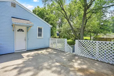 85 Bircham St, Springfield, MA 01104 - Photo 3