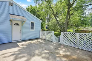 85 Bircham St, Springfield, MA 01104 - Photo 3