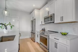 62 Foundry St, Wakefield, MA 01880 - Photo 3