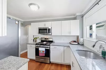 42 Volkmar St, Worcester, MA 01606 - Photo 3