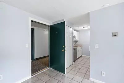 135 Grove St #131, Rockland, MA 02370 - Photo 3