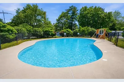 135 Grove St #131, Rockland, MA 02370 - Photo 21