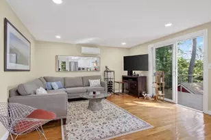 20 Iroquois Ave, Hubbardston, MA 01452 - Photo 9