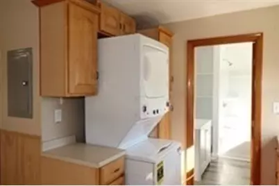 20 Summer St, Hudson, MA 01749 - Photo 11
