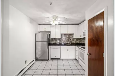 141 Pierce St #12, Malden, MA 01850 - Photo 9