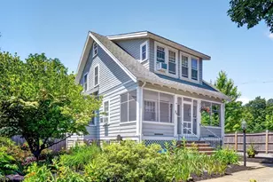 34 Greenwood Ave, Wakefield, MA 01880 - Photo 3