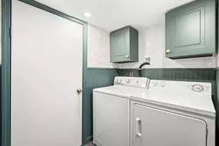 17 Scott Ave, Burlington, MA 01803 - Photo 29