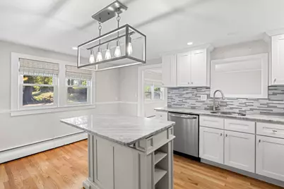 17 Scott Ave, Burlington, MA 01803 - Photo 11
