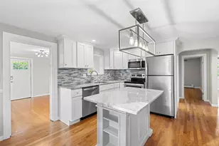 17 Scott Ave, Burlington, MA 01803 - Photo 9