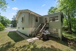 28 Greybert Ln, Worcester, MA 01602 - Photo 31