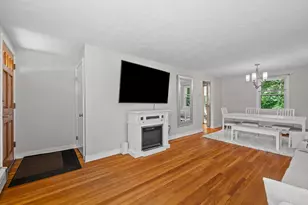 28 Greybert Ln, Worcester, MA 01602 - Photo 9