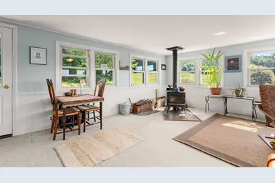 287 Williamsburg, Conway, MA 01096 - Photo 11