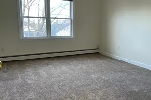 33 Richardson St, Wakefield, MA 01880 - Photo 9