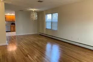 33 Richardson St, Wakefield, MA 01880 - Photo 5