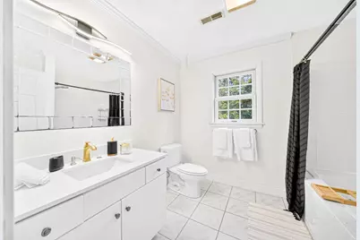 35 Brentwood Rd, Woburn, MA 01801 - Photo 25