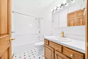 35 Brentwood Rd, Woburn, MA 01801 - Photo 31