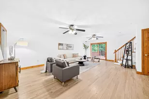 35 Brentwood Rd, Woburn, MA 01801 - Photo 3
