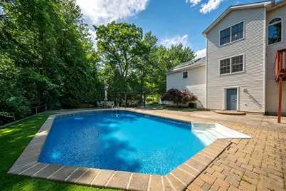 35 Brentwood Rd, Woburn, MA 01801 - Photo 39